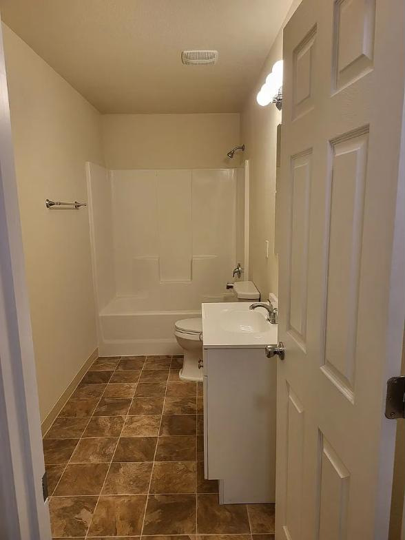Full bathroom